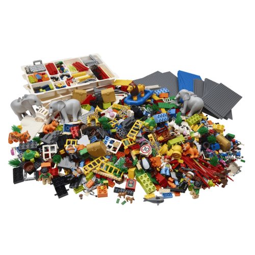 Bérelhető Lego® Serious Play® Identity and Landscape Kit tréneri építőkészlet 20 főre