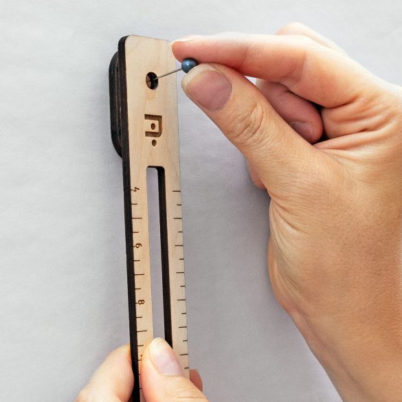 Körző Pinboard táblához